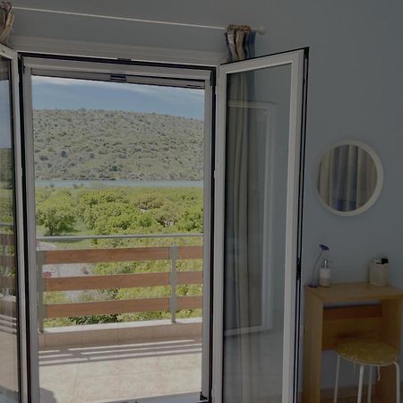 Ktima Klimentini Apartment Vivari Bagian luar foto
